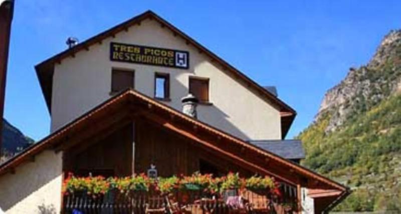 Tres Picos Hotel Eriste Eksteriør billede