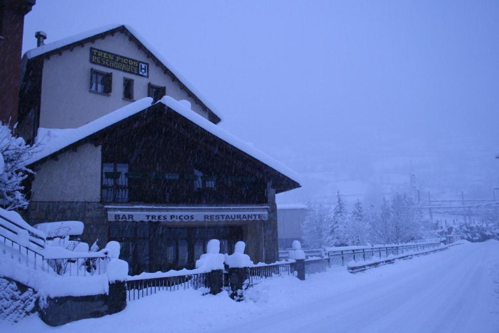 Tres Picos Hotel Eriste Eksteriør billede
